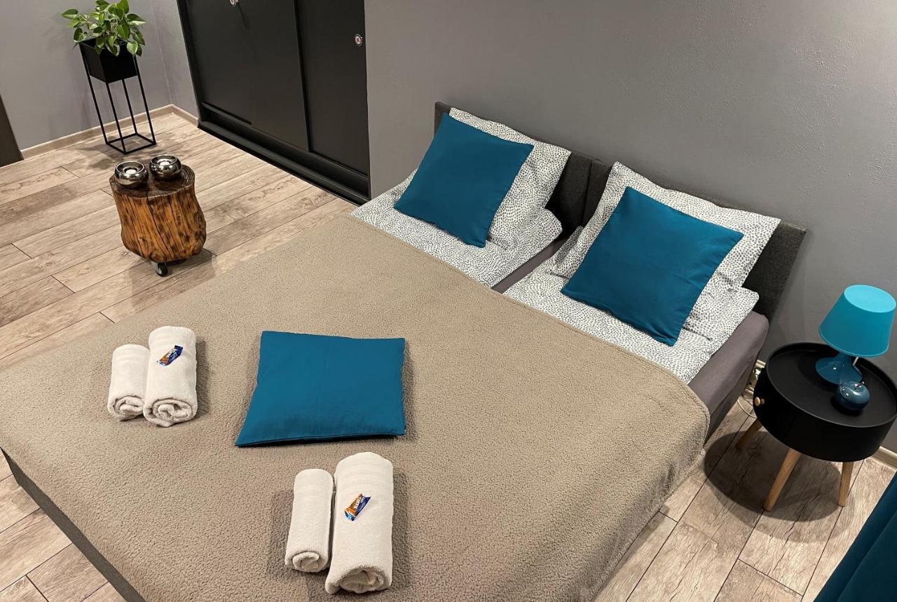 Apartamenty Pod Uwalonym Debem Єжув-Судецький Екстер'єр фото