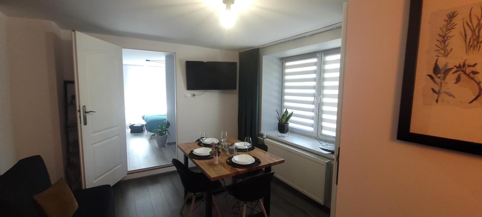 Apartamenty Pod Uwalonym Debem Єжув-Судецький Екстер'єр фото